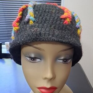 Newari Unisex Black Knit 100% Wool Beanie Hat